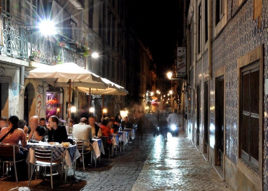 C2 Bairro Alto 18Th Century Beautiful Apartment Lisbon Exterior photo